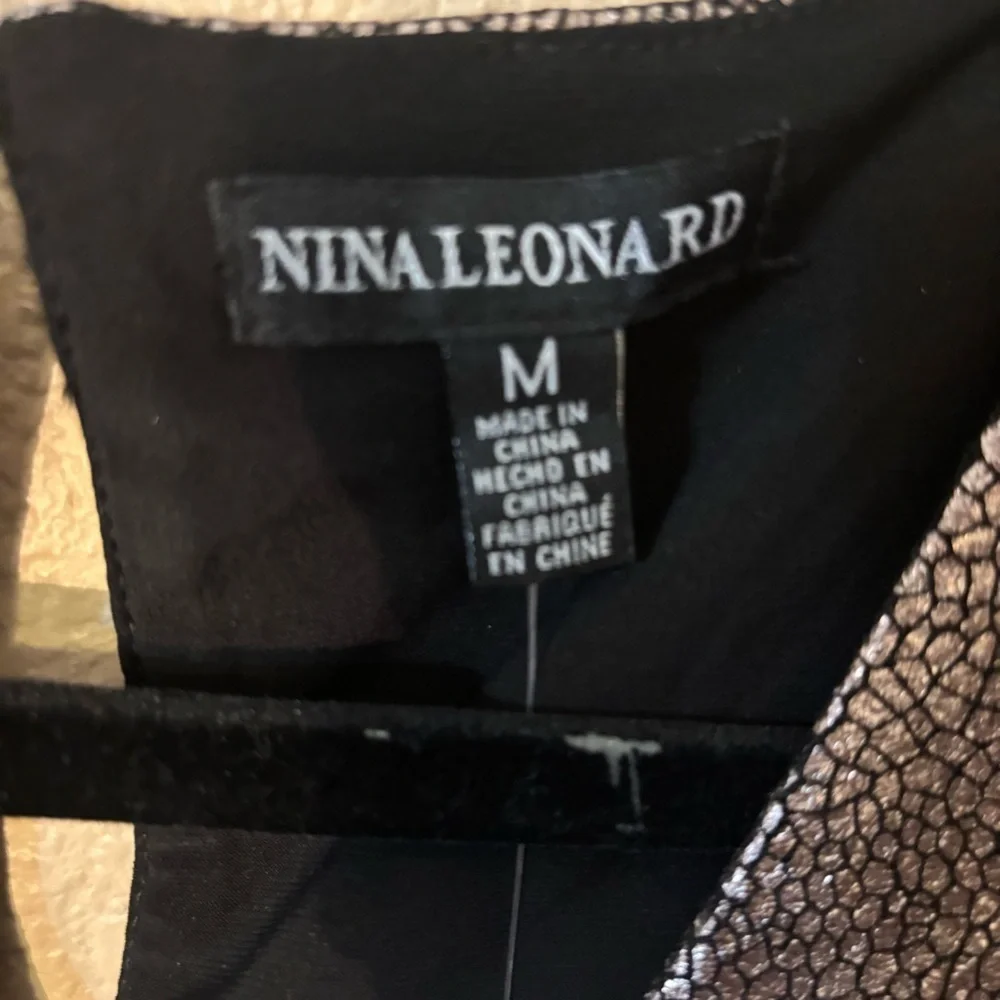 NWT Nina Leonard Jumpsuit Medium Metallic Silver Reptile Print Black Pants Flowy - Picture 7 of 15
